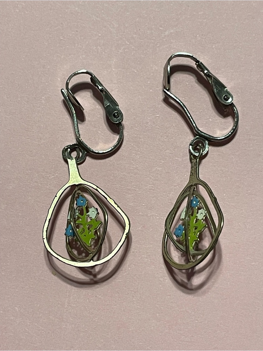 Vintage Gold Tone Enamel Clip on Earrings #7653